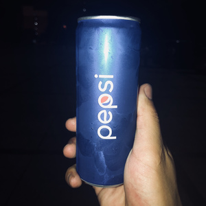 妈妈戴口球反绑手脚的视频
